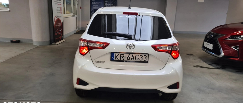 Toyota Yaris cena 55000 przebieg: 23797, rok produkcji 2017 z Kraków małe 37